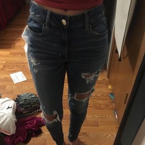American Eagle Super Stretch Ripped Jean